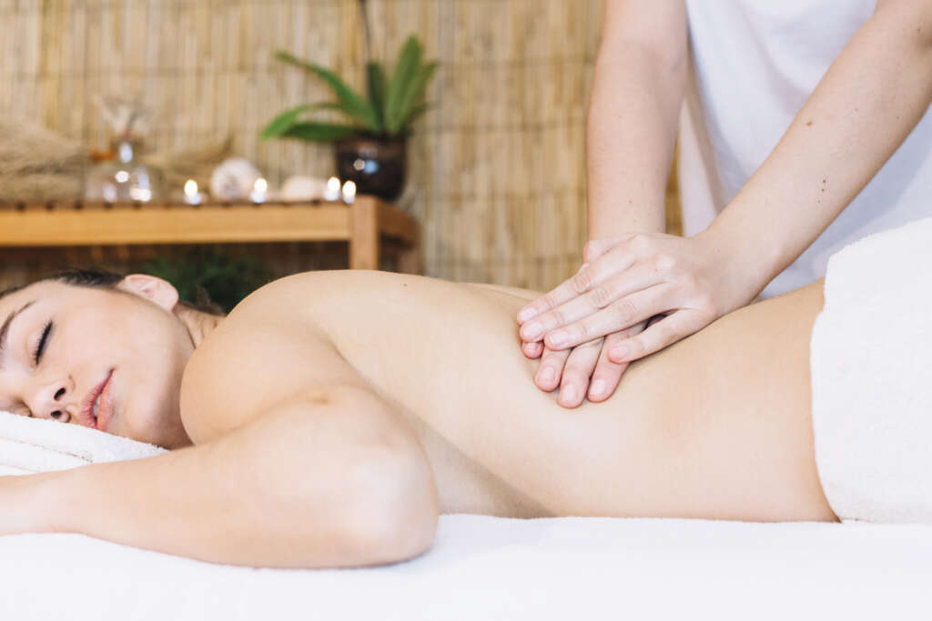 A relaxing back massage